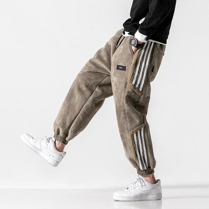 Casual Fleece-Lined Relaxed Fit Joggers for Stylish Streetwear