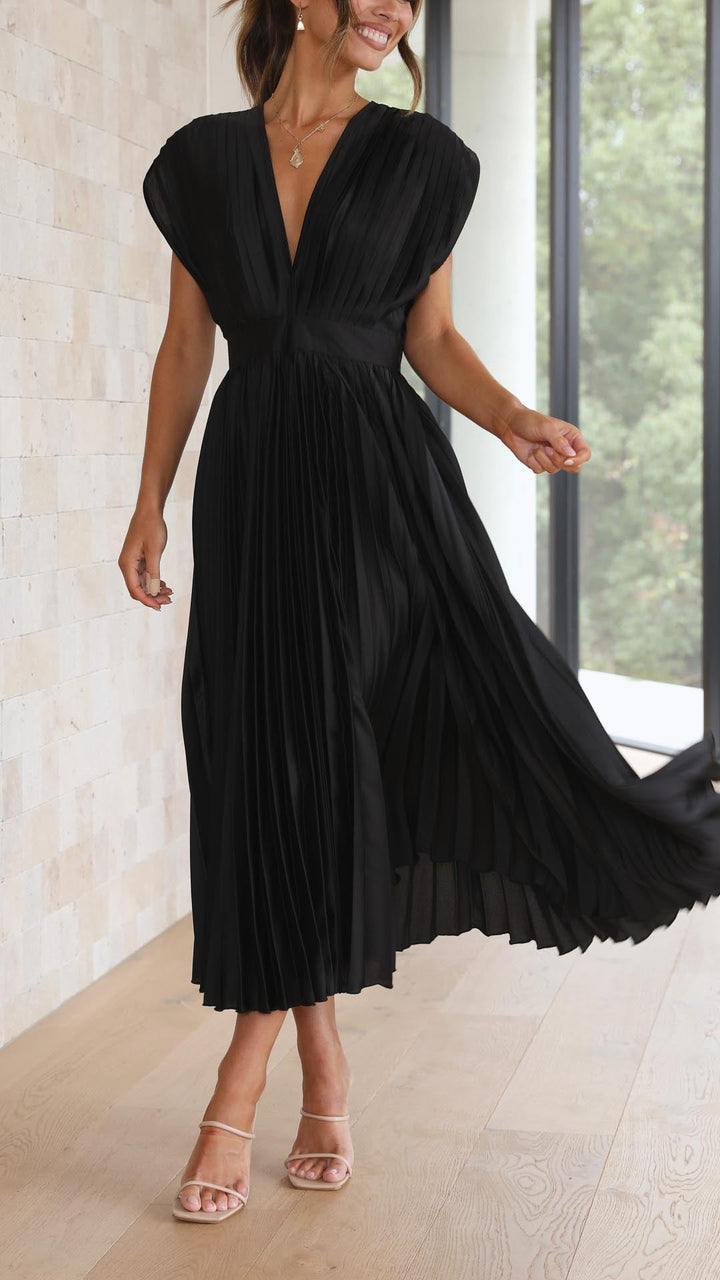 Women's Pleated Maxi Dress