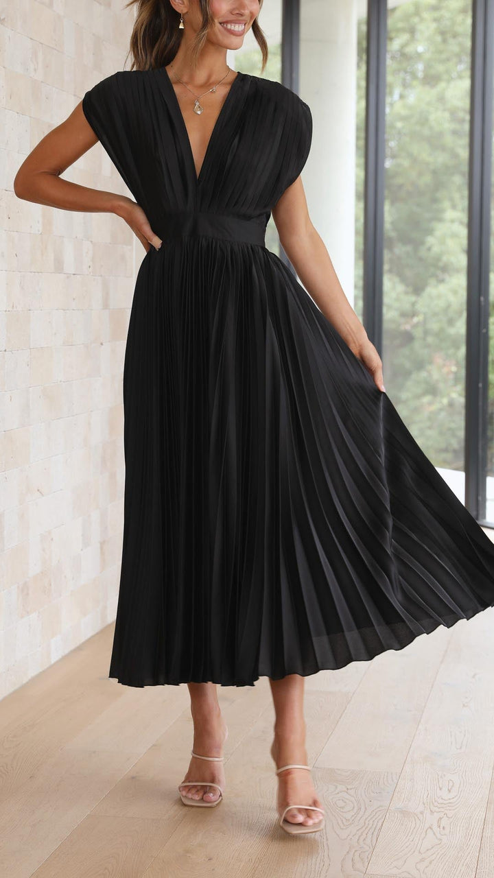 Women's Pleated Maxi Dress