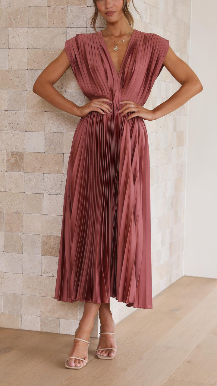 Women's Pleated Maxi Dress